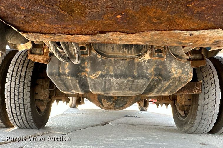 image for item OM9861 2011 Ford  F550 Super Duty XL bucket truck