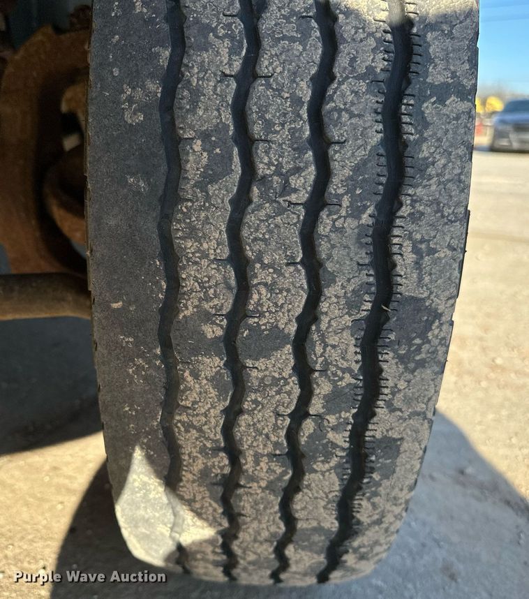 image for item OM9861 2011 Ford  F550 Super Duty XL bucket truck