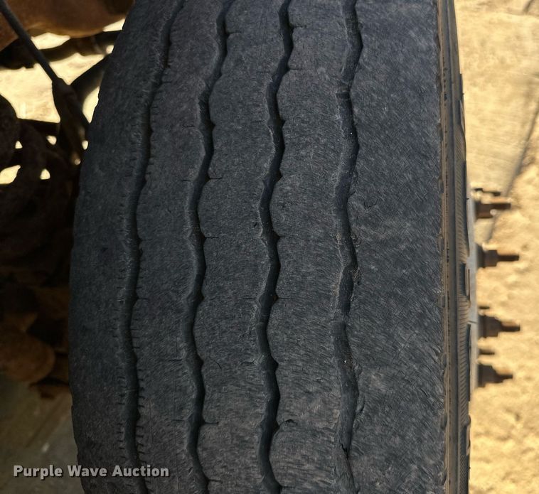 image for item OM9861 2011 Ford  F550 Super Duty XL bucket truck