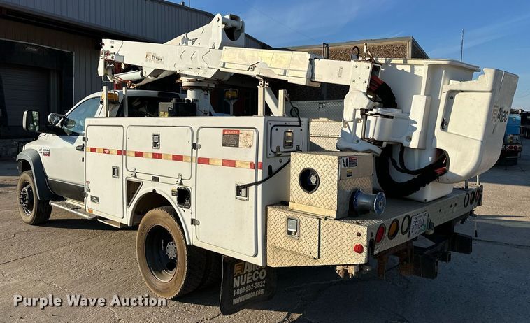 image for item OM9862 2009 Dodge Ram 5500HD bucket truck