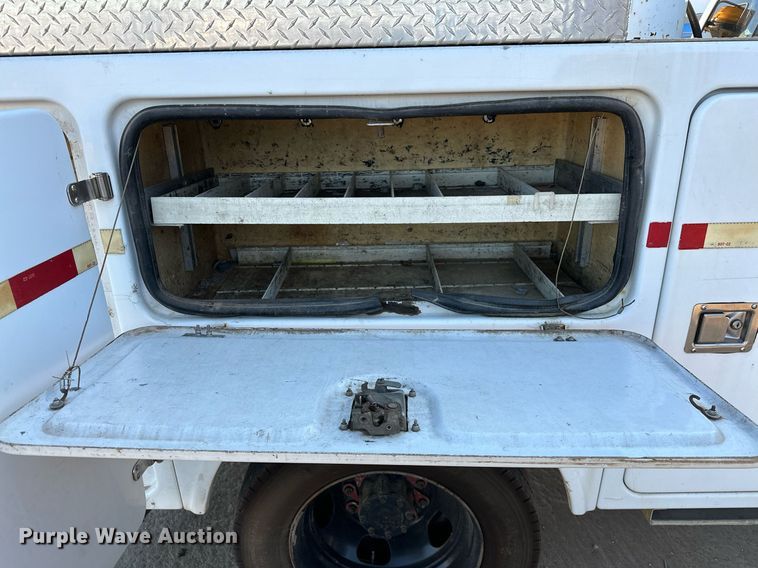 image for item OM9862 2009 Dodge Ram 5500HD bucket truck