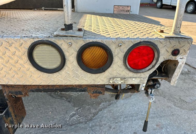 image for item OM9862 2009 Dodge Ram 5500HD bucket truck