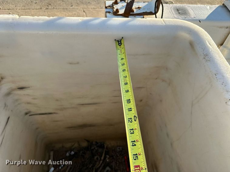 image for item OM9862 2009 Dodge Ram 5500HD bucket truck