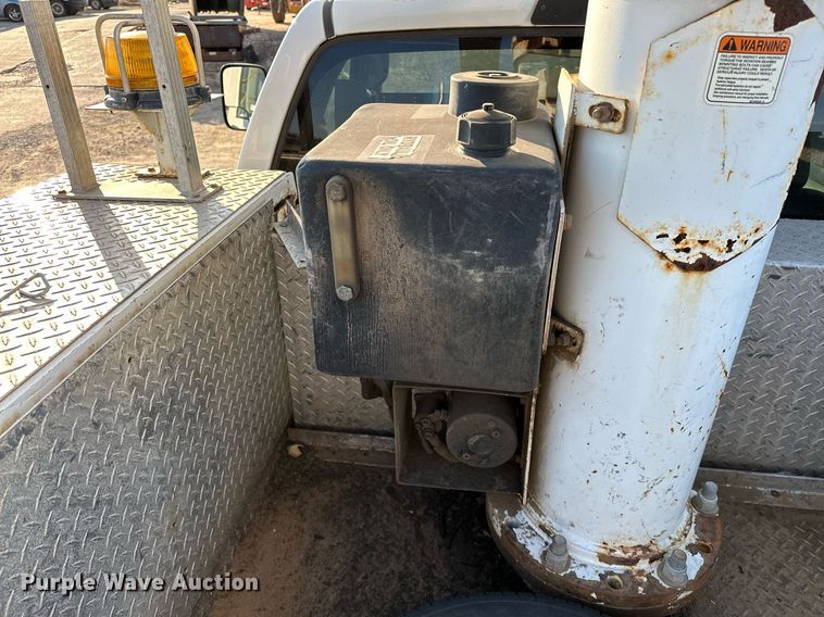 image for item OM9862 2009 Dodge Ram 5500HD bucket truck