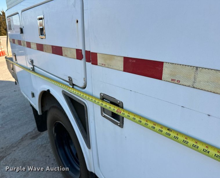 image for item OM9862 2009 Dodge Ram 5500HD bucket truck