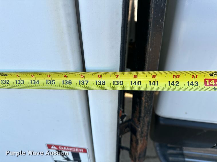 image for item OM9862 2009 Dodge Ram 5500HD bucket truck