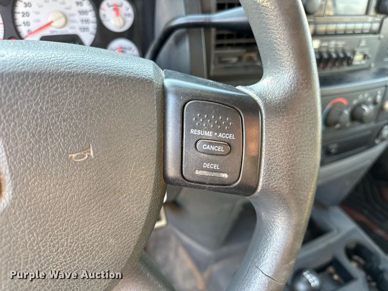 image for item OM9862 2009 Dodge Ram 5500HD bucket truck