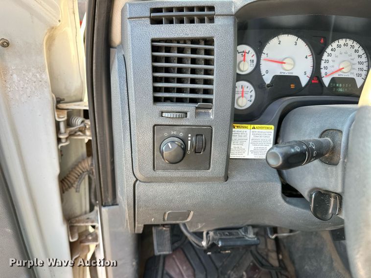 image for item OM9862 2009 Dodge Ram 5500HD bucket truck