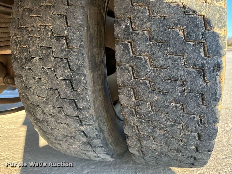 image for item OM9862 2009 Dodge Ram 5500HD bucket truck