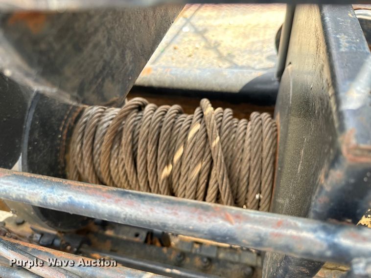 image for item OM9978 1984 Ford F700 winch truck