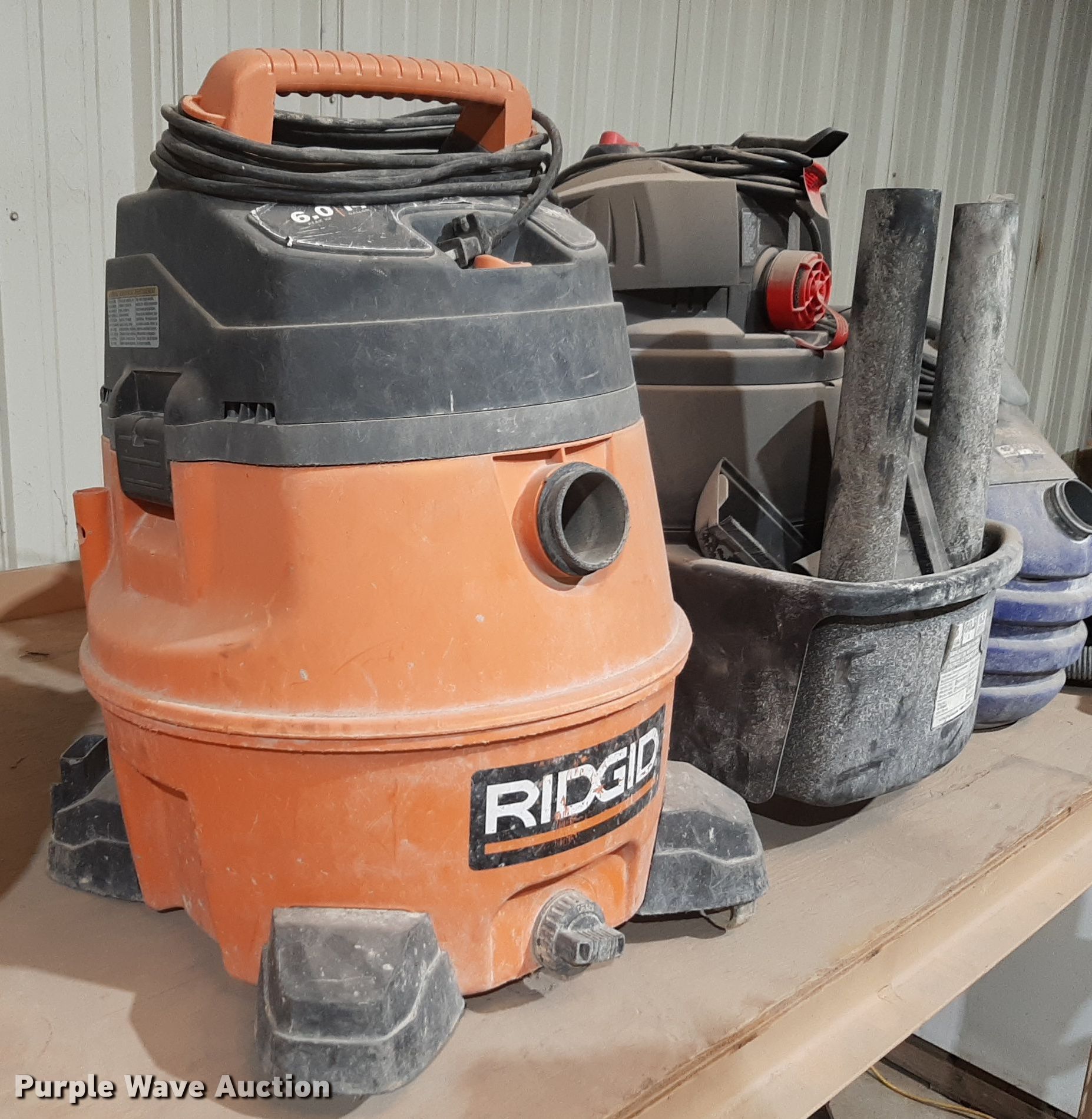 (5) vacuums in Wichita, KS Item NV9080 for sale Purple Wave