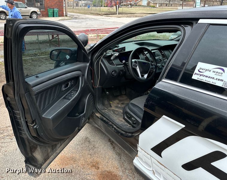 image for item DG4319 2013 Ford Taurus Police Interceptor 