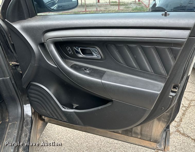 image for item DG4319 2013 Ford Taurus Police Interceptor 