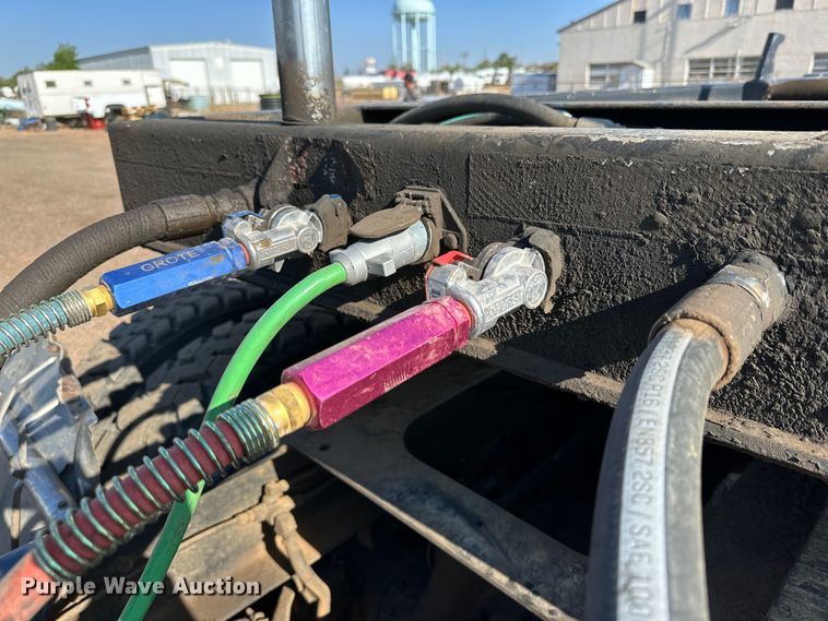 image for item DG4378 1995 G&H Manufacturing  roll-off container trailer