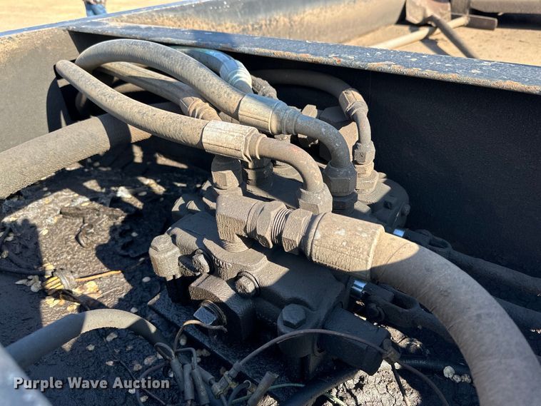 image for item DG4378 1995 G&H Manufacturing  roll-off container trailer