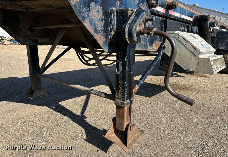 image for item DG4378 1995 G&H Manufacturing  roll-off container trailer