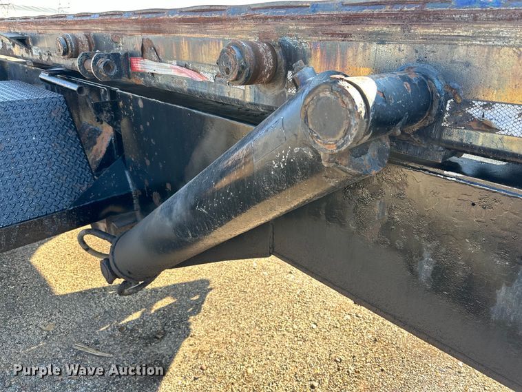 image for item DG4378 1995 G&H Manufacturing  roll-off container trailer