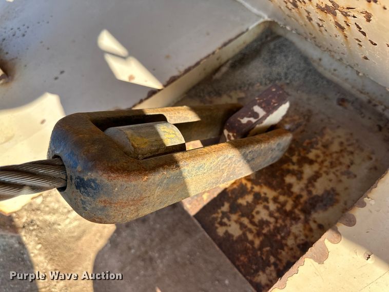 image for item DG4378 1995 G&H Manufacturing  roll-off container trailer