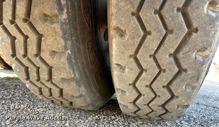 image for item DG4378 1995 G&H Manufacturing  roll-off container trailer