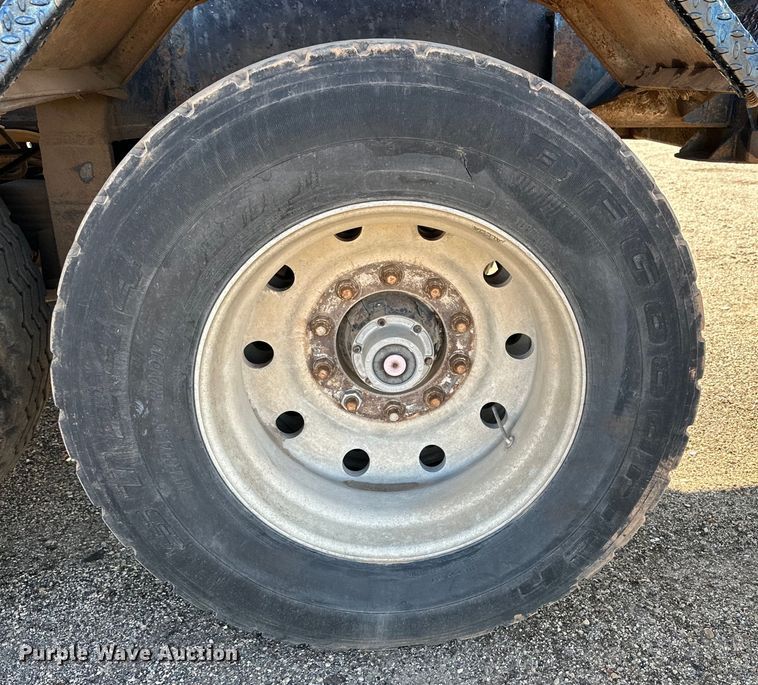 image for item DG4378 1995 G&H Manufacturing  roll-off container trailer