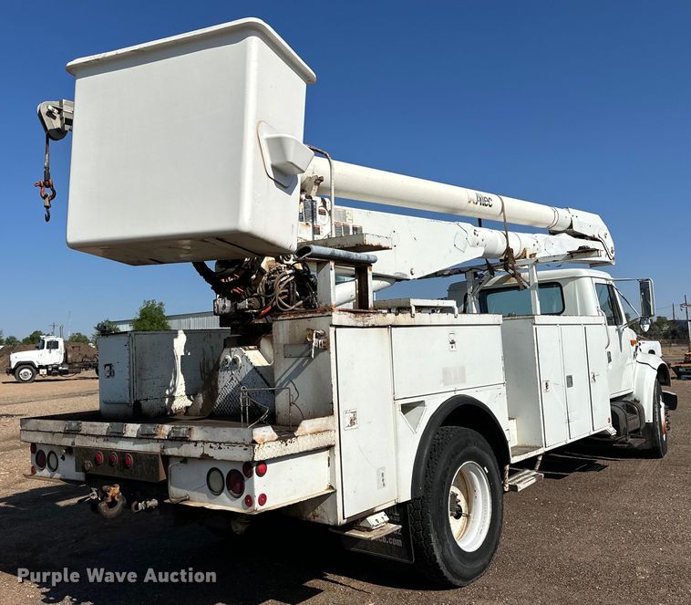 image for item DG4379 1999 International 4700 bucket truck