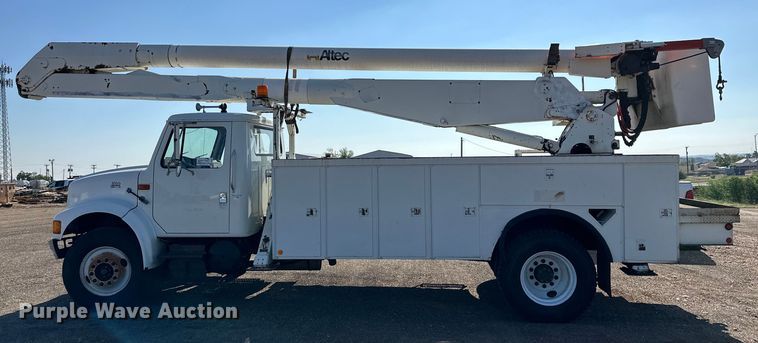 image for item DG4379 1999 International 4700 bucket truck