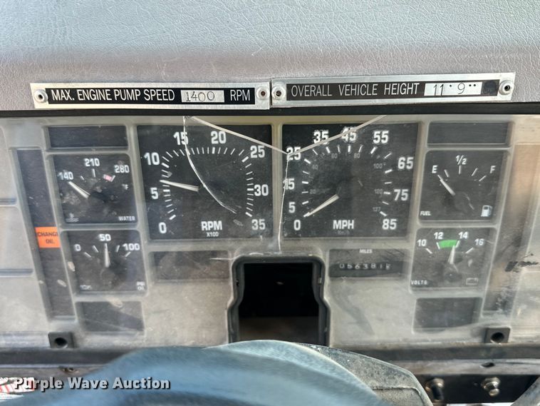 image for item DG4379 1999 International 4700 bucket truck