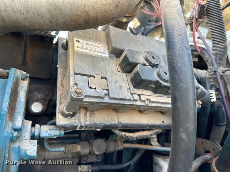 image for item DG4379 1999 International 4700 bucket truck