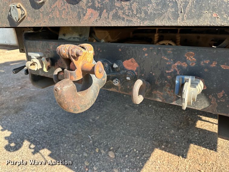 image for item DG4379 1999 International 4700 bucket truck