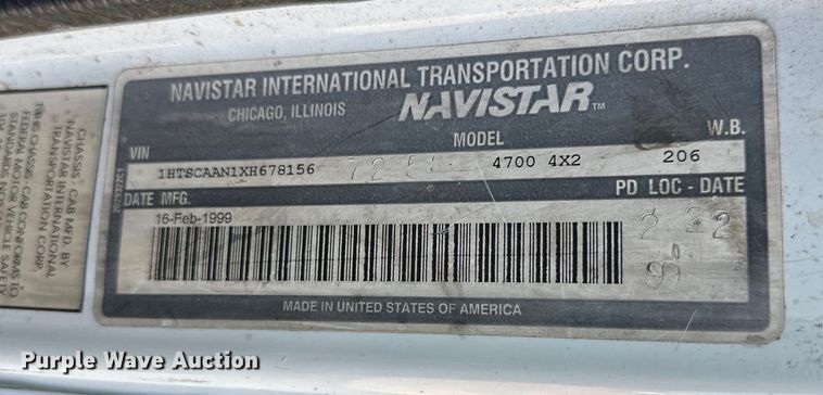 image for item DG4379 1999 International 4700 bucket truck