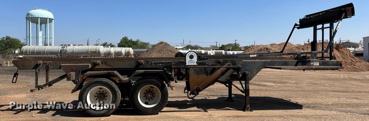 image for item DG4380 1992 G&H Manufacturing  1630 roll-off container trailer