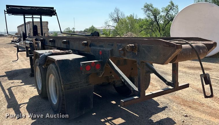 image for item DG4380 1992 G&H Manufacturing  1630 roll-off container trailer