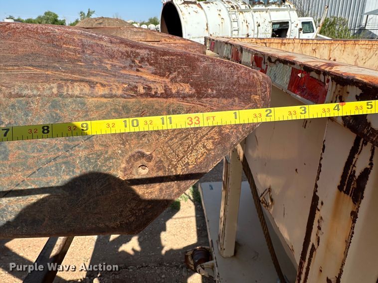 image for item DG4380 1992 G&H Manufacturing  1630 roll-off container trailer