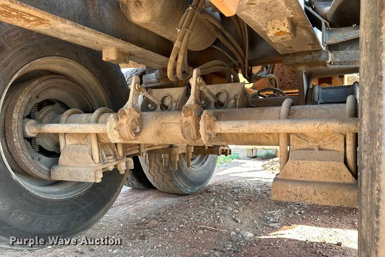 image for item DG4380 1992 G&H Manufacturing  1630 roll-off container trailer