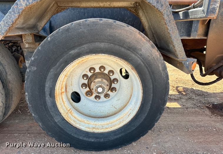 image for item DG4380 1992 G&H Manufacturing  1630 roll-off container trailer