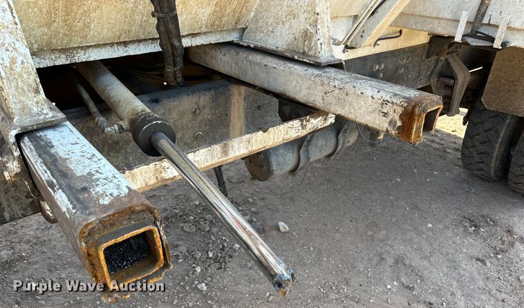 image for item DG4381 2015 Freightliner  Business Class M2 refuse truck