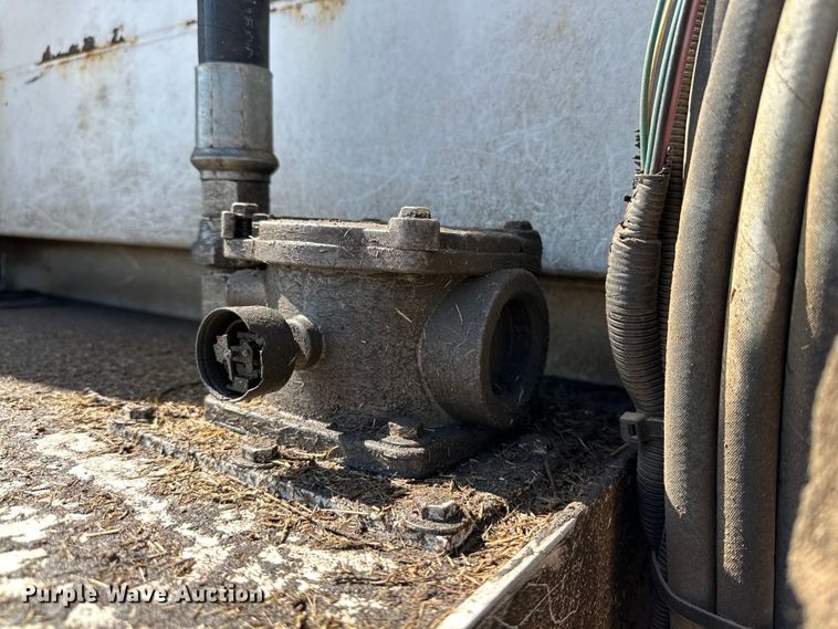 image for item DG4381 2015 Freightliner  Business Class M2 refuse truck