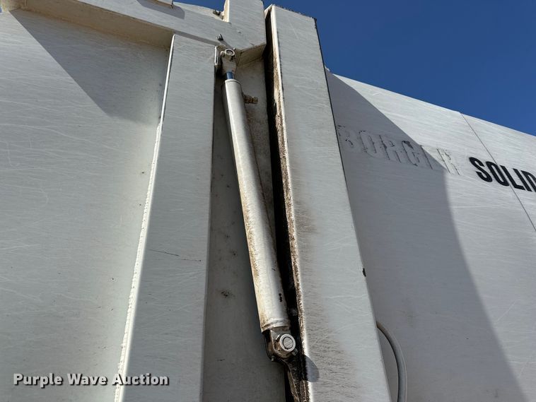 image for item DG4381 2015 Freightliner  Business Class M2 refuse truck