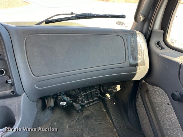 image for item DG4381 2015 Freightliner  Business Class M2 refuse truck