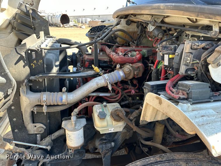 image for item DG4381 2015 Freightliner  Business Class M2 refuse truck