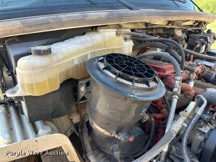 image for item DG4381 2015 Freightliner  Business Class M2 refuse truck