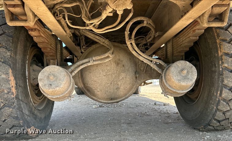 image for item DG4381 2015 Freightliner  Business Class M2 refuse truck