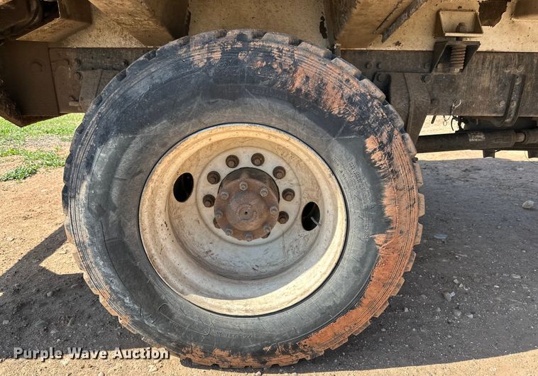 image for item DG4381 2015 Freightliner  Business Class M2 refuse truck