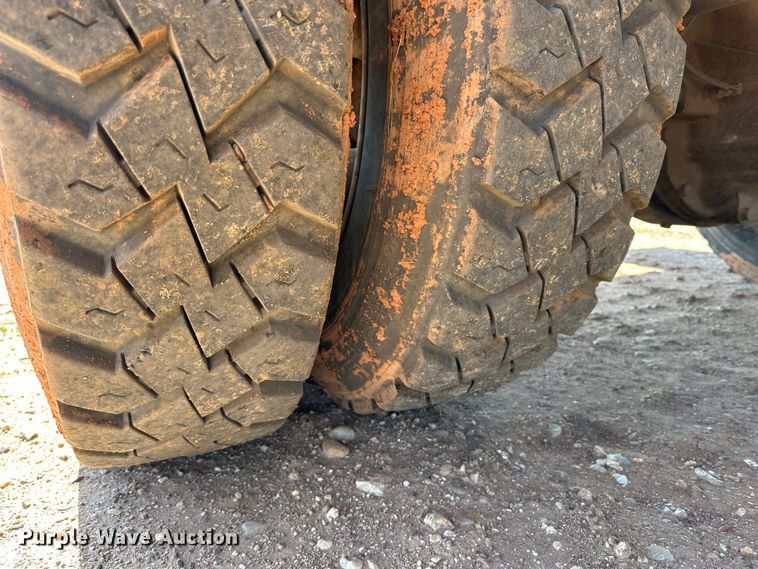 image for item DG4381 2015 Freightliner  Business Class M2 refuse truck