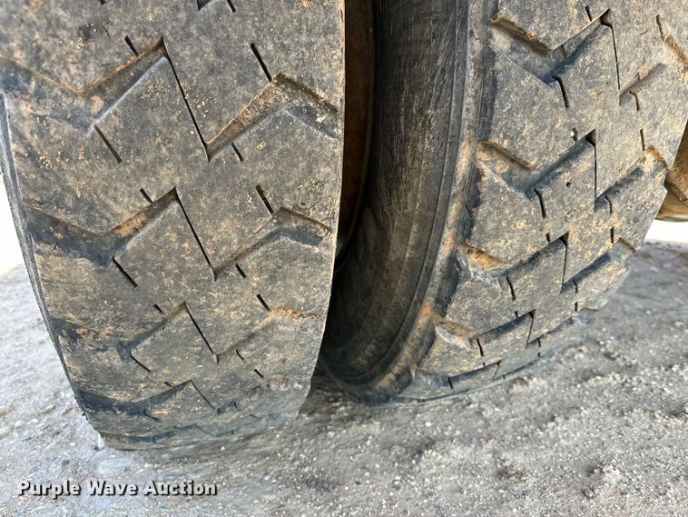 image for item DG4381 2015 Freightliner  Business Class M2 refuse truck