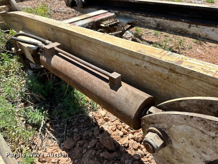 image for item DG4381 2015 Freightliner  Business Class M2 refuse truck