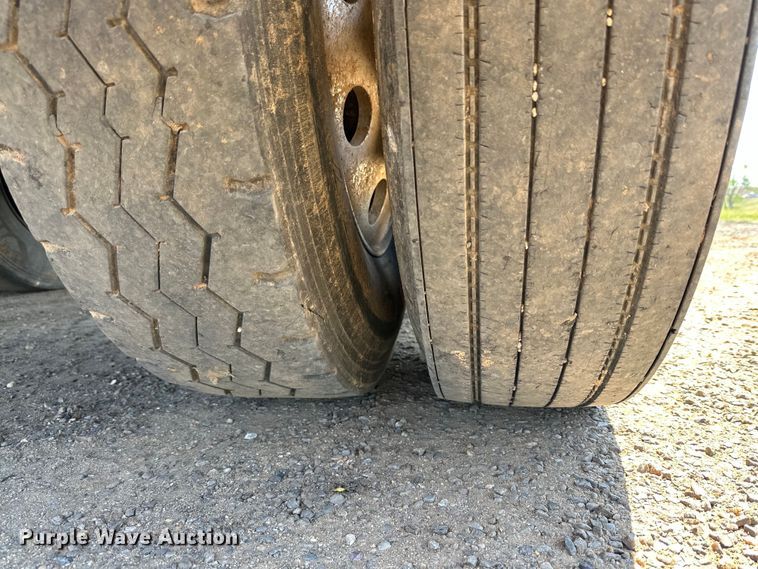 image for item DG4382 2018 Travis Body & Trailer walking floor trailer