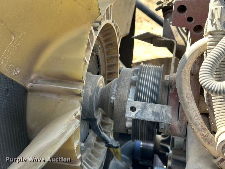 image for item DG4384 2007 Mack CXP semi truck