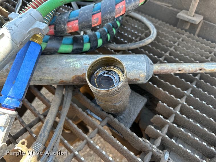 image for item DG4387 1995 Mack semi truck