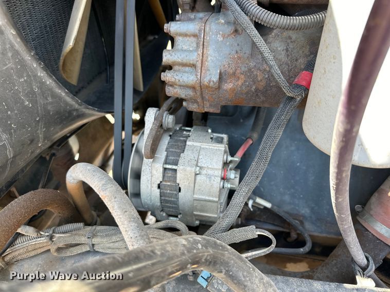 image for item DG4387 1995 Mack semi truck